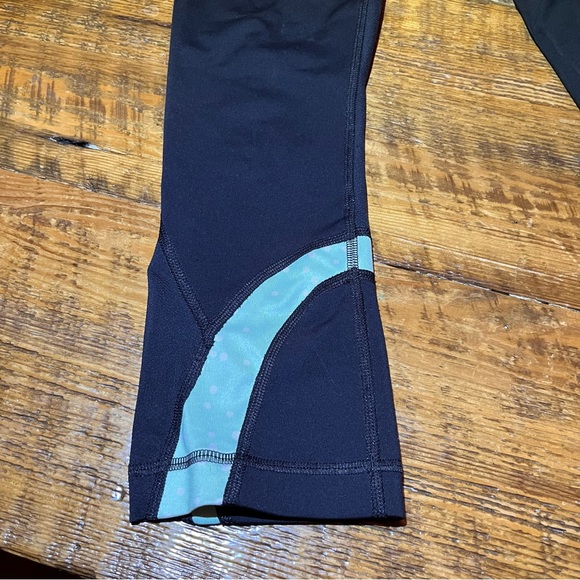 Lululemon Leggings: Inspire Crop II Black / Mint Moment Polk a Dot - Sz 4! 😁 - Picture 5 of 8